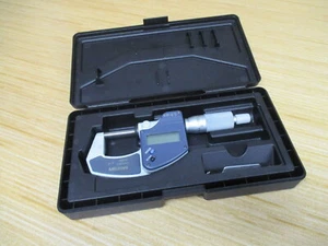 Mitutoyo 293-340-30 Digital Micrometer 29334030 - Picture 1 of 5