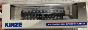 1/64 Kinze Model 3600 Twin Line 16 Row Planter, 1st Version - Picture 1 of 5