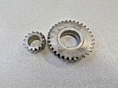 BONITO JUEGO DE ENGRANAJES ORIGINAL USADO PORSCHE 356B 356C 356SC 2C 15:32 SEGUNDA VELOCIDAD 60-65 #11 Foto 1 de 4