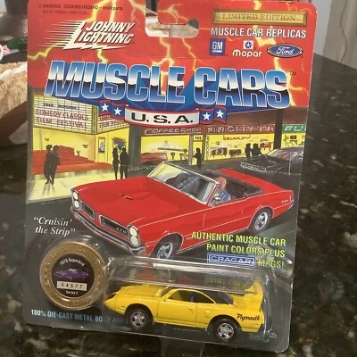 JOHNNY LIGHTNING MUSCLE CARS USA 1970 PLYMOUTH SUPERBIRD!!YELLOW W/BLACK 200-150 - Image 1 of 3