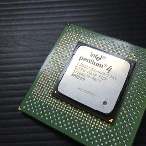 Intel Pentium 4 SL5FW 1.3Ghz / 256 / 400 / 1.75V Socket 423 CPU Processor - Picture 1 of 3