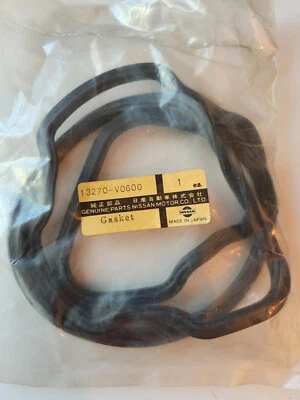 Junta de cubierta basculante Nissan 13270-V0600 1980-86 Nissan 720 diésel camioneta NUEVA NOS Foto 1 de 2