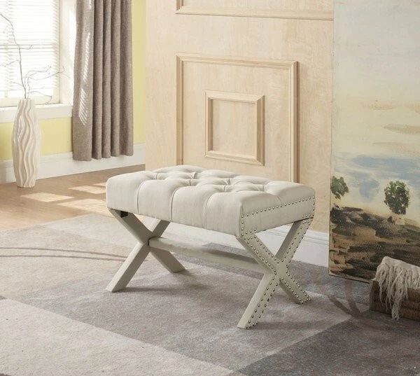 Otomana Chic Home Paige con cabeza de uñas acolchada de tela beige Foto 1 de 4