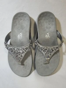 Vionic Thong Sandal Womens Size 9 Pearl Beaded Metallic Silver Slip On Flip Flop - Picture 1 of 8