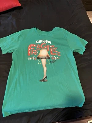 Camiseta gráfica A Christmas Story 2X lámpara de pierna frágil verde elástico manga corta Foto 1 de 3