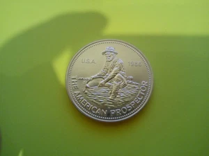 1982 The American Prospector 1 OZ argento Engelhard come nuovo - Foto 1 di 7