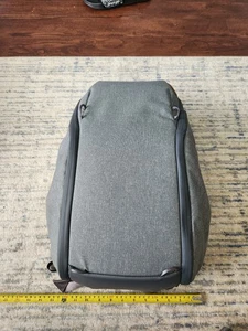 Peak Design Everyday 20L Zip Backpack - Grey - Picture 1 of 24