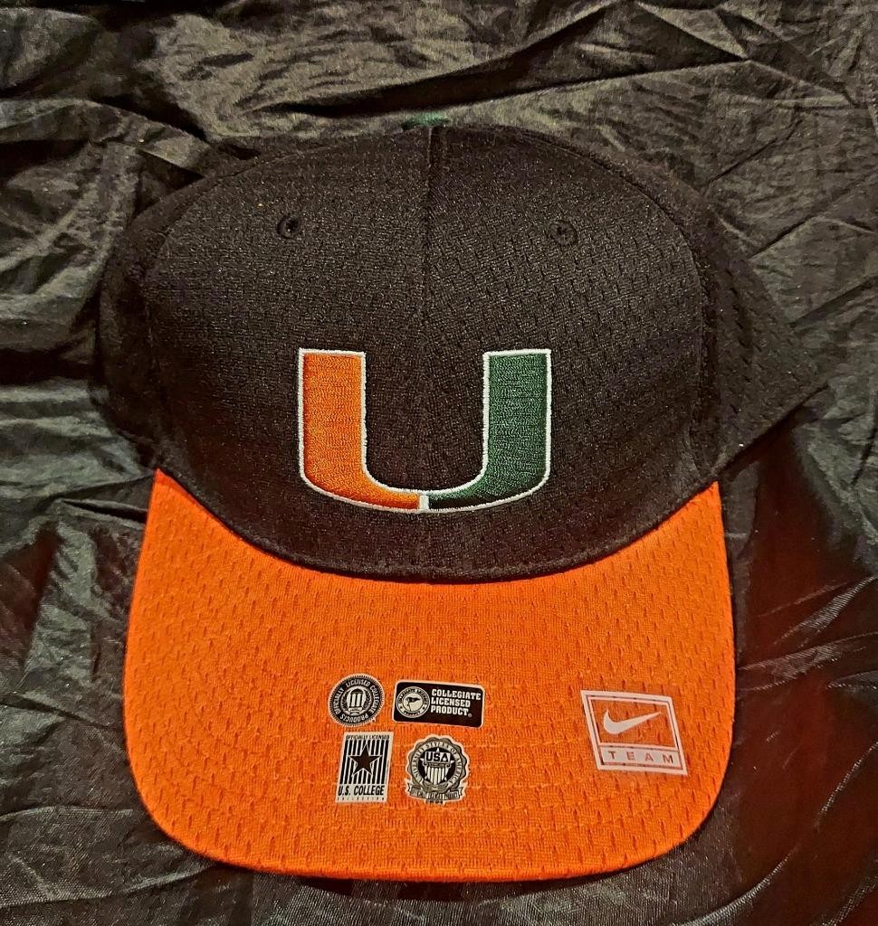 ⭐️希少！NIKE 90s  MIAMI HURRICANES キャップ　アメフト Vintage 90s Miami Hurricanes Nike Team Sports Swoosh