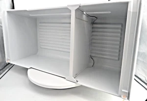 BOSCH REFRIGERATOR FREEZER BIG DRAWER PART # 00778901 - Picture 1 of 3
