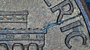 1993 Lincoln Memorial Penny (error die crack) - Picture 1 of 4