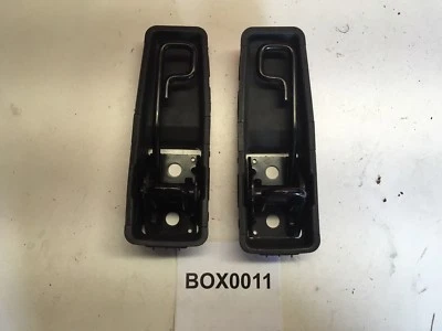 Mini Cooper 2009 puerta izquierda y derecha golpeador bisagra placa base con soporte OEM+ Foto 1 de 4