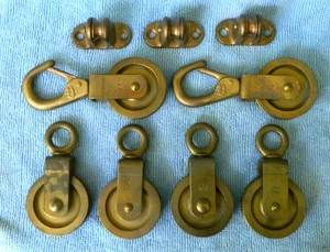 Vintage Crittenden Wilcox & Other Brass Pulley Lot, Snap, Swivel, Boat, Marine - Picture 1 of 15