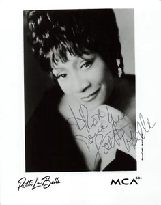 Patti LaBelle Sängerin Schauspielerin signiertes Autogramm 4 x 5,5 Foto PSA DNA - Bild 1 von 3