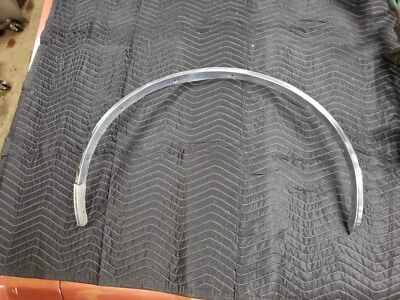 Moldura de apertura de rueda Toronado 1968 Oldsmobile moldura de arco de ajuste de pozo Foto 1 de 4