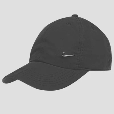 SELTENE Nike Herren SCHWARZ Metall Swoosh Kappe Baseball verstellbar 70 % Polyester 30 % Cotto