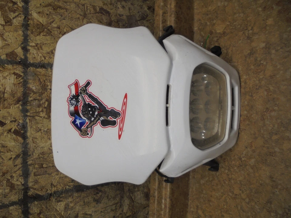 Protector de luz de cabeza de visera de viento para faros deportivos dobles para moto de cross  Foto 1 de 2