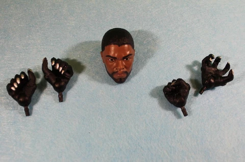 Marvel Legends Black Panther 2016 Head and hands/claws only Cover