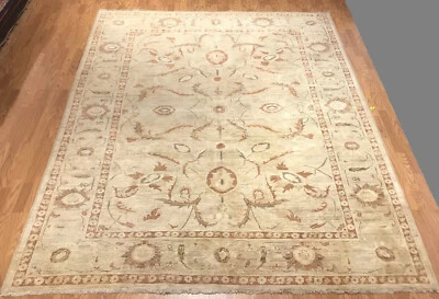 8 x 10 Hand Knotted 100% Wool Area Rug - Image 1 of 4