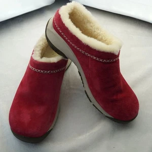 Merrell Red Suede Shearling Slip-On Clogs Size 8.5 Winter Wool Lined Comfort Mul - Picture 1 of 12