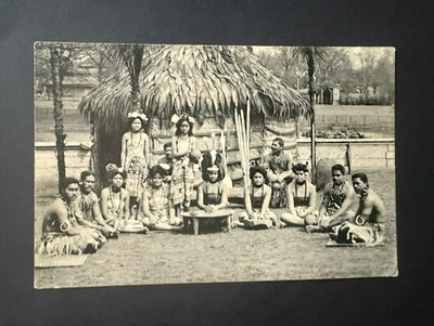 Tarjeta postal de Samoa Alemana c1910 escasa como nueva con 13 artistas haciendo kawa Foto 1 de 2