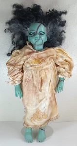 Muñeca de porcelana artista Halloween espeluznante espeluznante. 19" de alto, con soporte. - Imagen 1 de 7