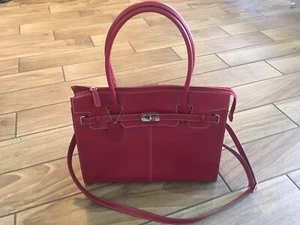 Neue rote Wilson-Kuriertasche aus Hartleder für Damen Laptop-Schultertasche 12" x 15 x4" - Bild 1 von 6