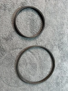 Lot of 2 Vintage Metal Cork Lined Embroidery Hoops - 5” And 7” 2C - Picture 1 of 8