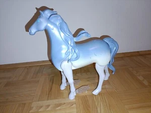 Elsa Eiskönigin Pferd NOKK Mit Gehen funktion - Funktioniert- Puppen Gratis Dazu - Bild 1 von 4