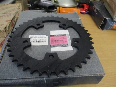 GENUINO PIÑÓN TRASERO ROYAL ENFIELD RAT00180/D 40 DIENTES SUPER METEORITO/ESCOPETA Foto 1 de 2