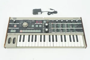 KORG microKORG Analog Modeling Keyboard Synthesizer Vocoder w/ 100-240V PSU - Picture 1 of 12