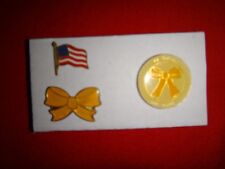 3 Revers Broches : Drapeau USA + Jaune Ruban + We Support Our Troops Desert