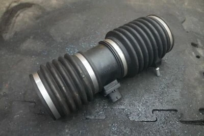 Conducto de manguito medidor de flujo de admisión de aire derecho 228396 249750 Ferrari California 2010 Foto 1 de 4