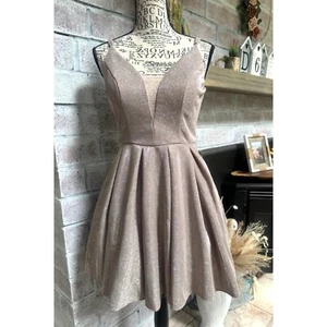 B. Darlin Rose Shimmer Mesh Prom/Party Dress Womens/Junior 3/4 W/Pockets Short - Picture 1 of 7