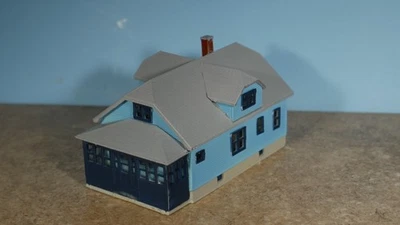 CASA 2 pisos escala N con porche cerrado (detallado) Foto 1 de 4