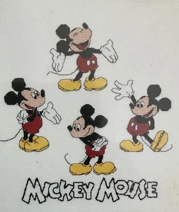 Mickey Mouse gezähltes Kreuzstich-Set vier Posen Freizeit Kunst 113428 Vintage - Bild 1 von 3