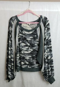 Easel Sweater Gray Camouflage Patchwork Dolman S Casual Cozy Autumn Fall - Picture 1 of 4