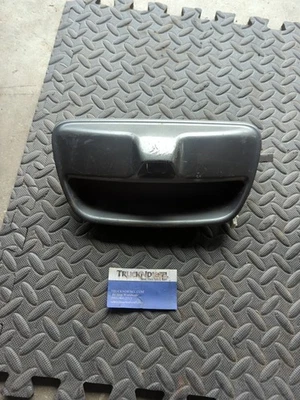 Manija elevadora de portón trasero Nissan Leaf Silver 2013-2017 con cámara 906063NF 1A Foto 1 de 4