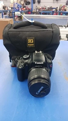 CANON REBEL T3 BUNDLE (C26021919) - image 1 of 4