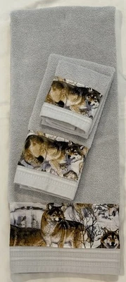 Winter Fall Wolves Wolf Print Bath Towel Set Bathroom Decor Silver 3 Pc Glitter - Image 1 of 4