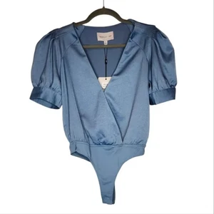 NEW Adelyn Rae Lila Sateen Puff Sleeve Blue Bodysuit Size XS - Picture 1 of 7