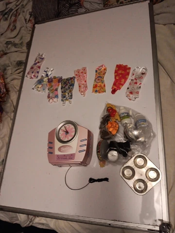 BARBIE ALARM CLOCK RADIO Working ,8 NEW Dresses, BAG ACCESSORIES lot Cover