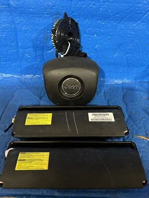 Jeep Cherokee 2014-2015-2016-2017-2018 rueda de conductor y airbag de rodilla izquierda y derecha Foto 1 de 2