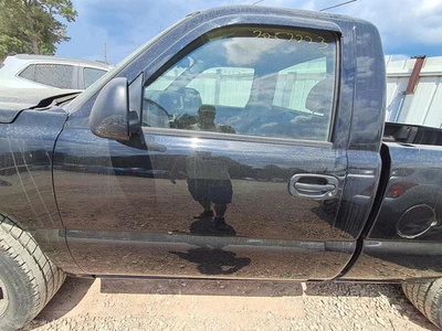 Used Front Left Door Assembly Front fits: 2004 Chevrolet Silverado 1500 pickup m Foto 1 de 4