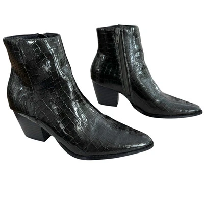 Botín Coconuts By Matisse para mujer punta 6 verde oscuro brillante imitación cocodrilo gótico Foto 1 de 4