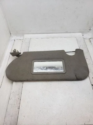 Parasol izquierdo usado se adapta a: Chevrolet Trailblazer 2002 sin iluminación grado izquierdo Foto 1 de 4