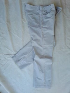 Burberry Jeans Mens 34W Ecru Ankle Length Embroidered Logo Made in Spain - Picture 1 of 10