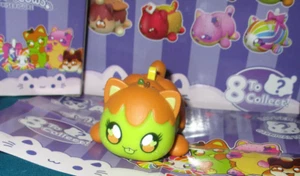 Aphmau Mystery MeeMeows Litter 6 Carnival Treats Caramel Apple Cat NEW - Picture 1 of 6