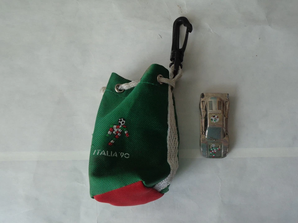 MODELLINO FERRARI F40 CON SACCHETTO ITALY ANNI '90 BBURAGO 1:87 - LEGGI - Immagine 1 di 2