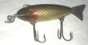 Creek Chub Wagtail Shiner In Very Good Condition. Glass Eyes