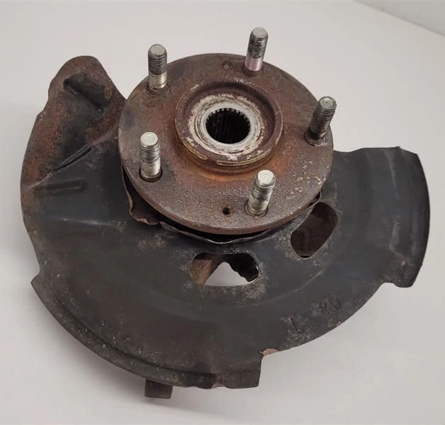 2014-2018 Kia Forte FWD Front LH Left Driver Spindle Knuckle Assembly Oem - Image 1 of 4